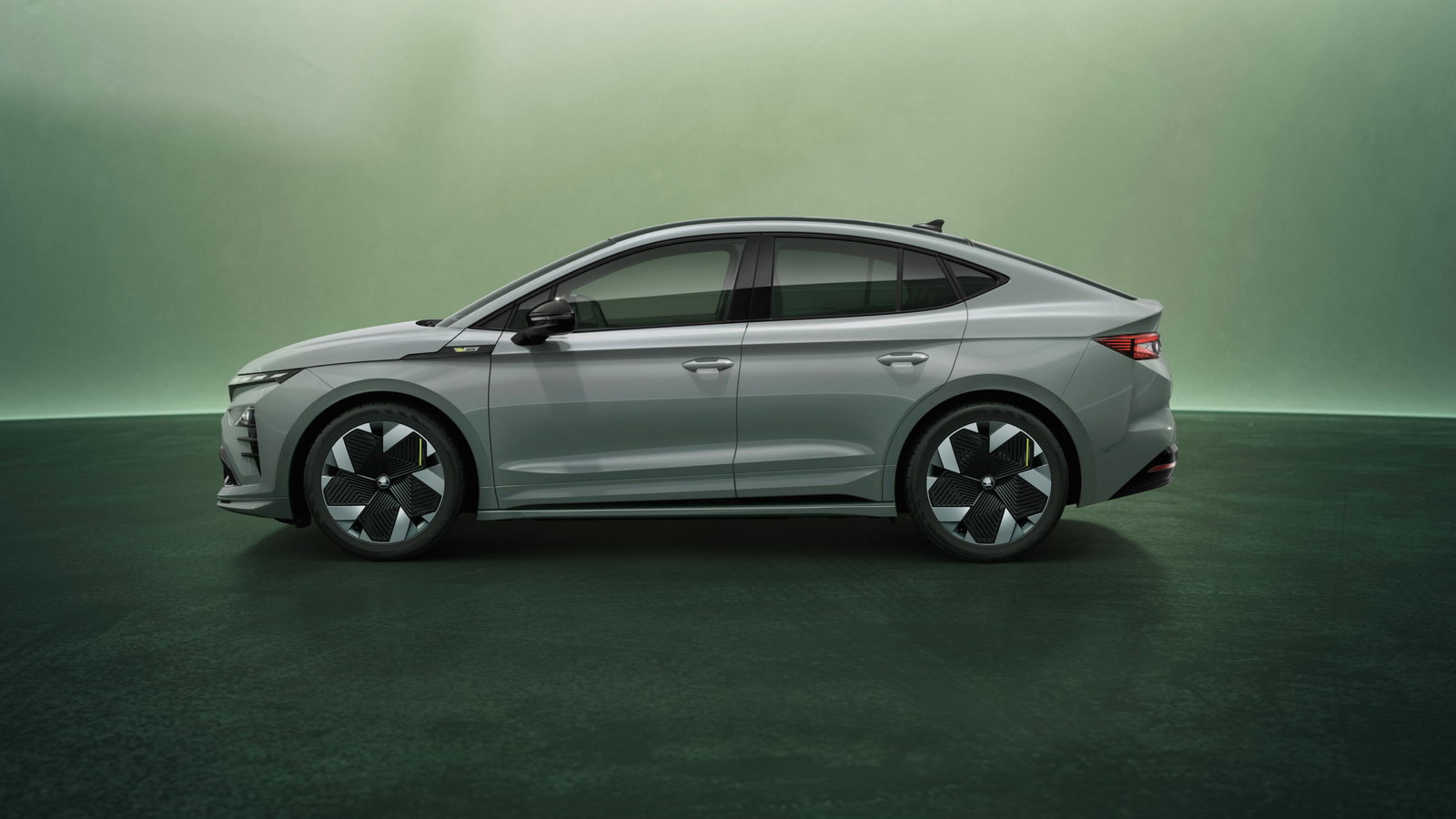 Skoda Enyaq vRS Coupe - side